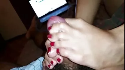 सींग का सेक्सी शॉर्ट मूवी कुतिया एक रबर के खिलौने के साथ उसे बिल्ली fucks