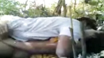 पेंटीहोज हिंदी सेक्सी मूवी फिल्म उतारने के बिना सेक्सी एशियाई एक थरथानेवाला के साथ खुद को सहलाता है