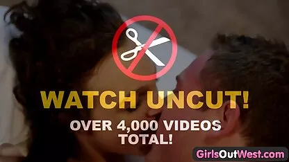 गोरा एलेक्सिस एक लड़के का लंड न्यू हिंदी सेक्सी मूवी चूसता है