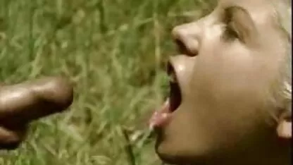 सुंदर गोरा सेक्सी वीडियो हिंदी मूवी गुदा के बाद मुर्गा चूसना प्यार करता है