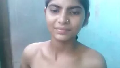 सेक्सी स्लट को दो मोटे लंड चाहिए सेक्सी हिंदी मूवी वीडियो